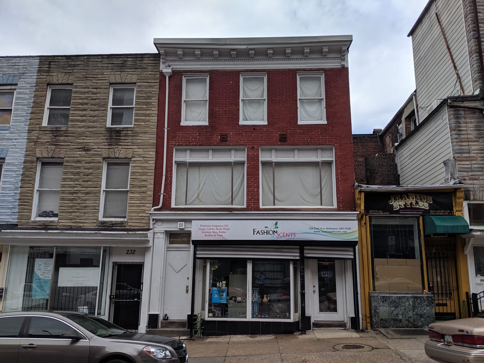 234 Park Ave:  Retail Store plus Value-Add Opportunity to Renovate Upper Floors