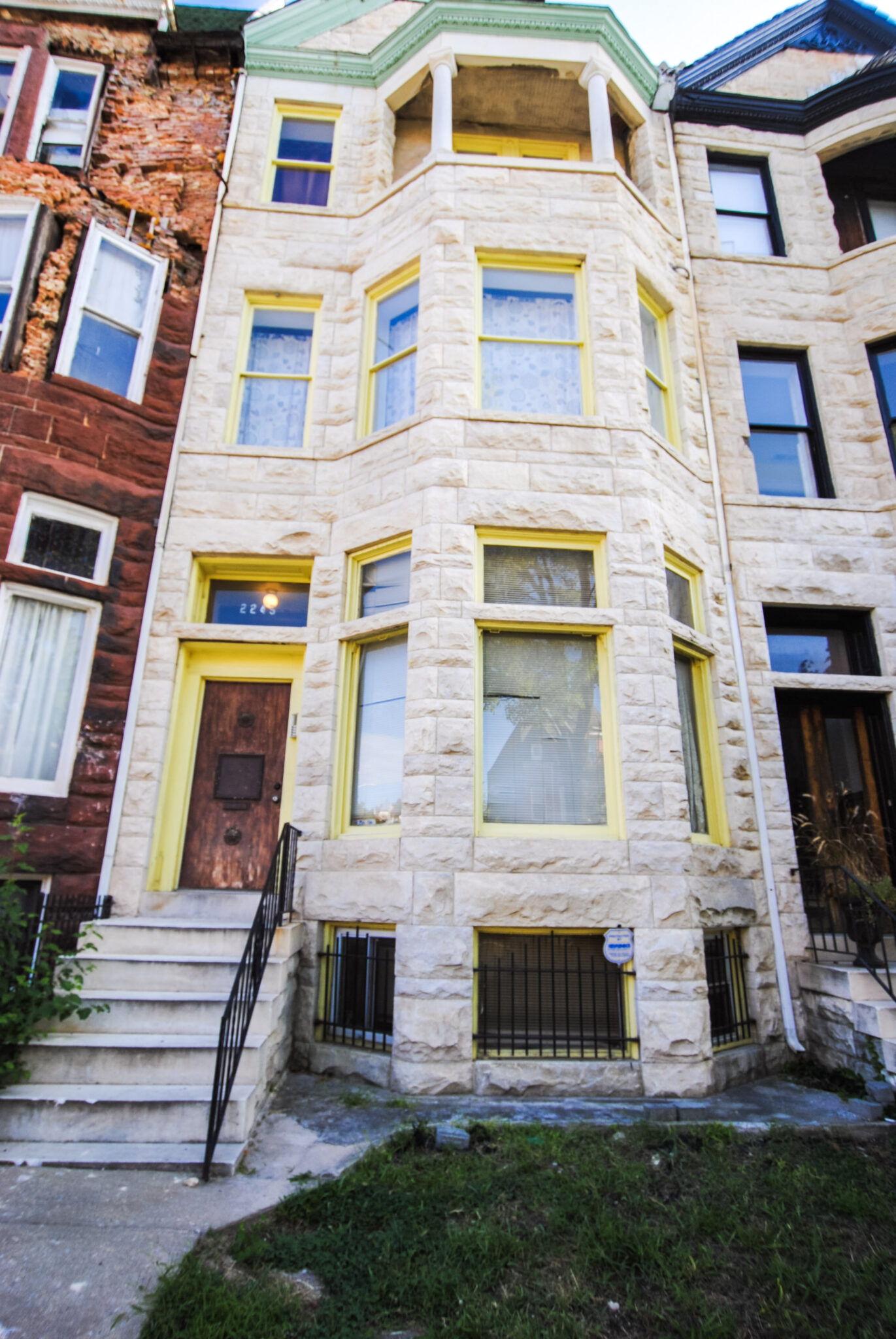 2245 Eutaw Place: 3 Apartments in Historic Reservoir Hill