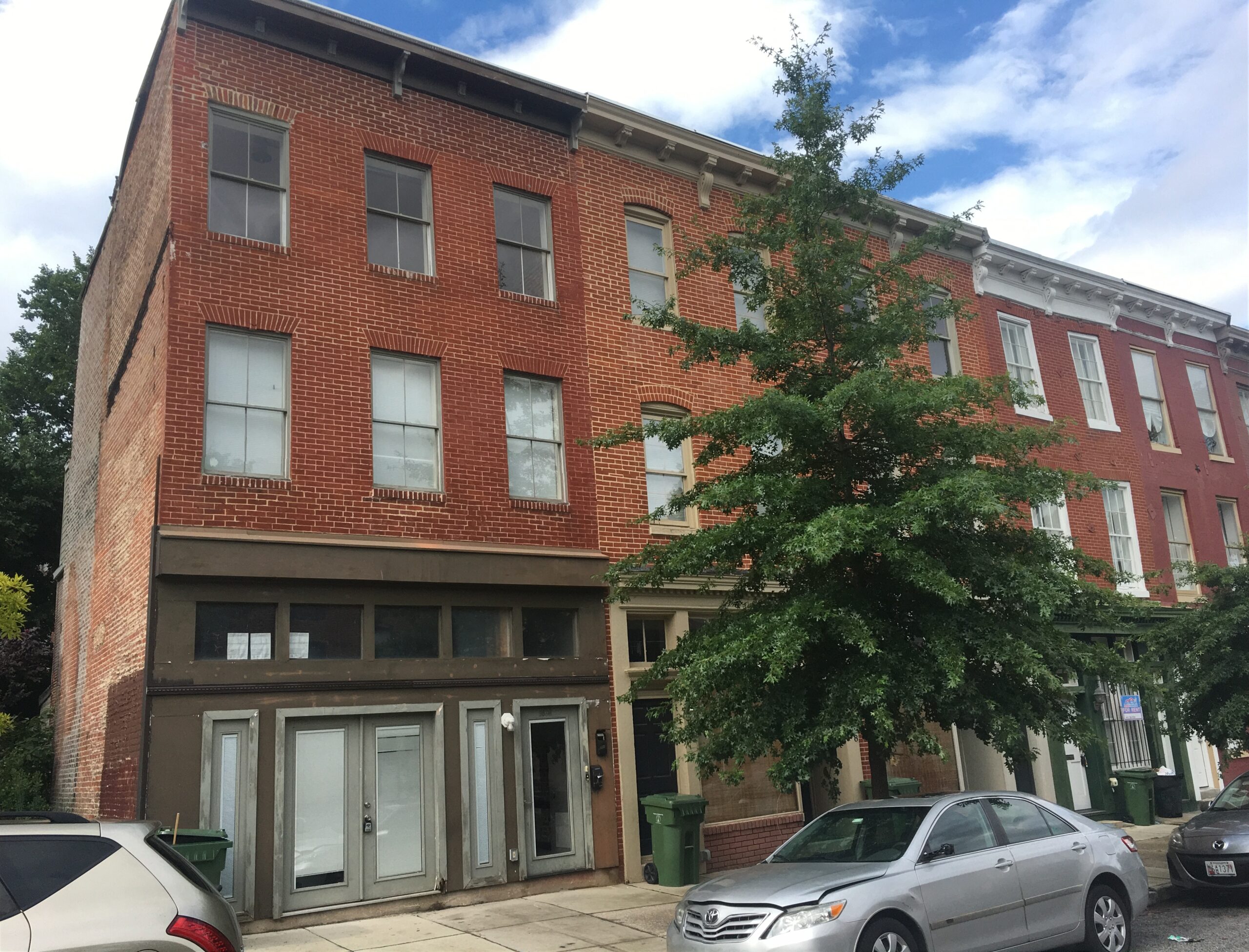 1030 Hollins Street 2 Apartments 1 Retail Space Hollins Market District Value Add  Opportunity!