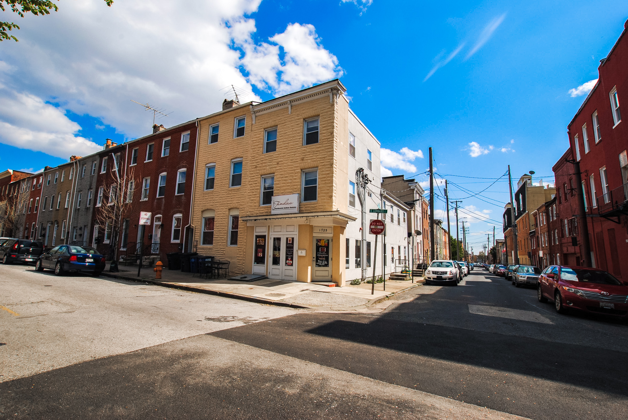 1725/1729 East Lombard St: 1 Retail Space/ 2 Apartments/ 1 Townhouse in Historic Upper Fells Point