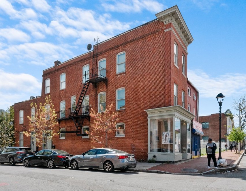 1101 W. Baltimore St.: 3 Apartments/ 1 Retail Space in Historic Hollins Market/ Fully Leased/ Corner Unit/ 15.9% Projected Cash on Cash Return on Investment