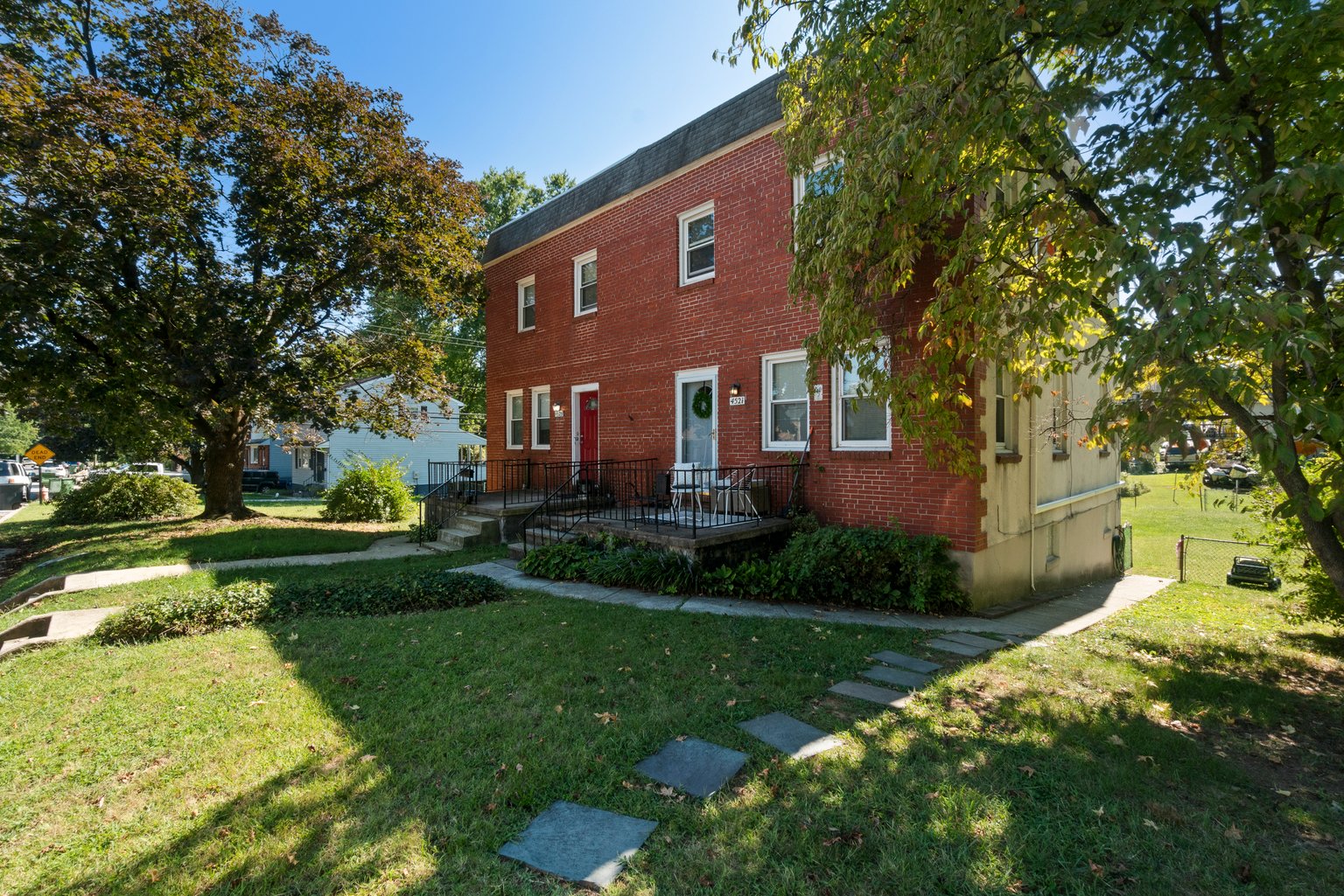 4521 Parkwood Avenue:  2-Unit in Frankford Community
